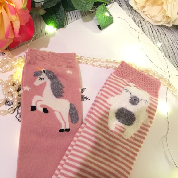 *HOST PICK* two pairs of comfy animal socks, new - Picture 7 of 7